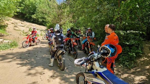 Endurotraining - Rote Pylone, blaue Pylone