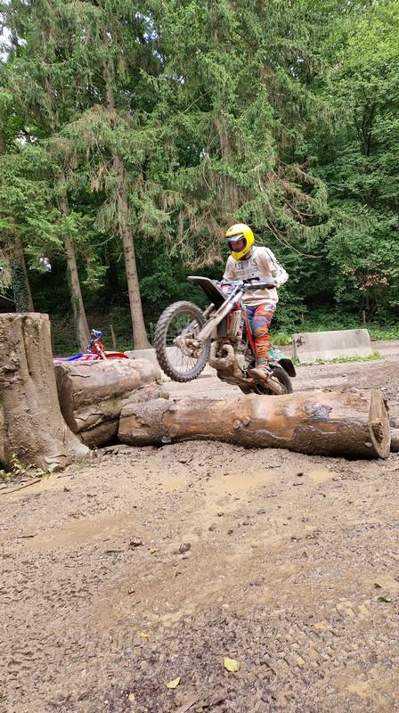 Enduro Bilstain (B) - Breite Auffahren für jeden zu bewältigen